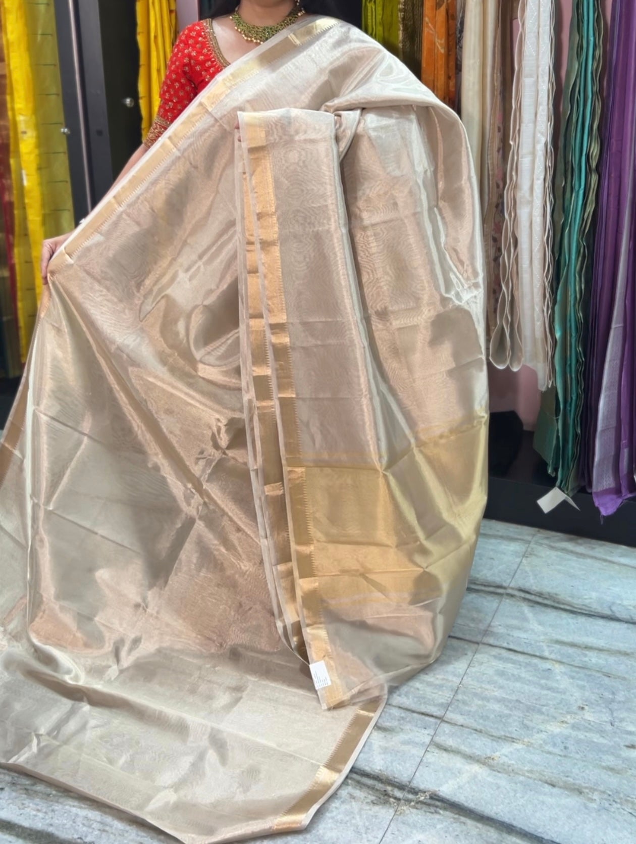 Silver Tissue pattu